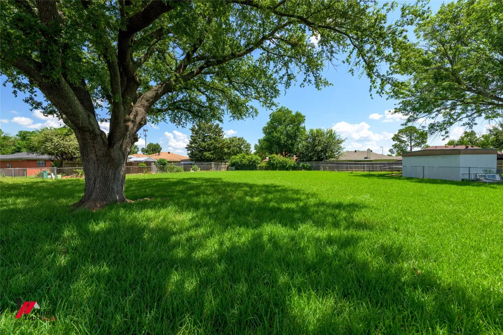 2217 General York Bossier City, LA 71112