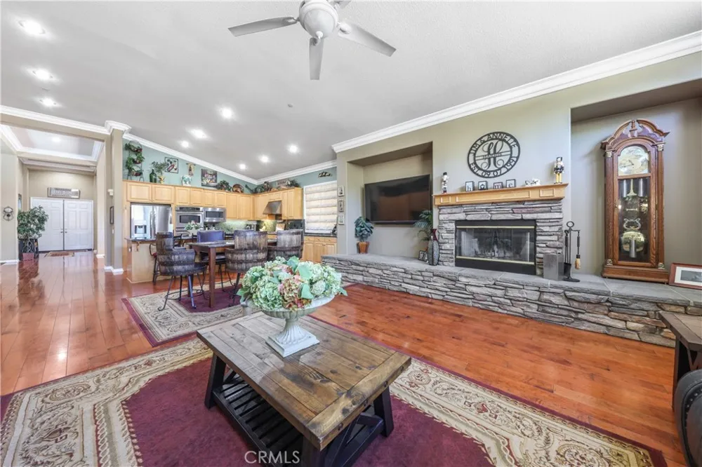 239 Oldenburg Norco, CA 92860