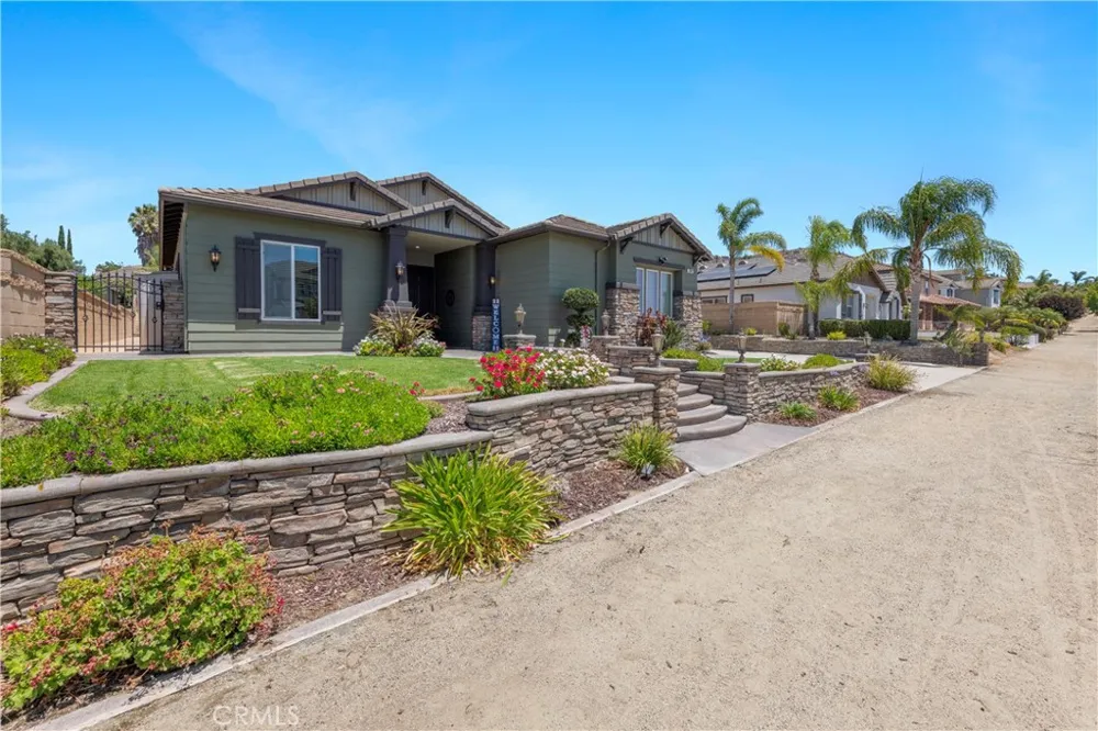 239 Oldenburg Norco, CA 92860