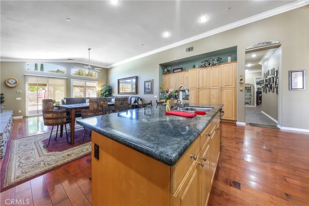 239 Oldenburg Norco, CA 92860