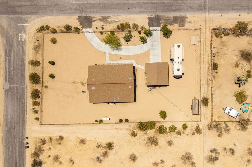 4634 Avenida La Manana Joshua Tree, CA 92252