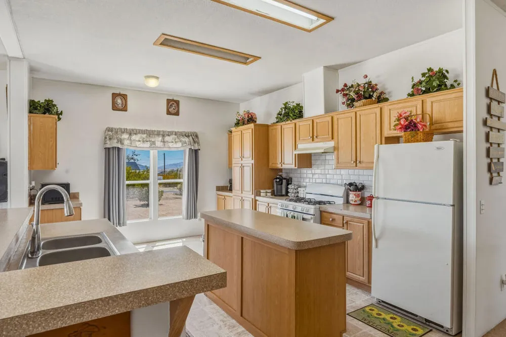 4634 Avenida La Manana Joshua Tree, CA 92252