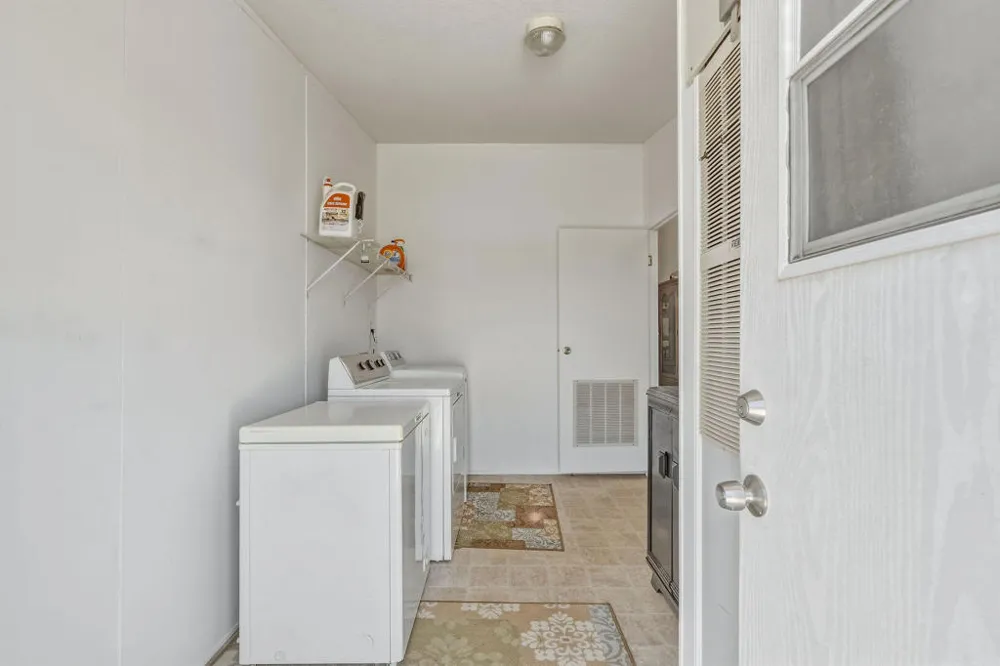 4634 Avenida La Manana Joshua Tree, CA 92252