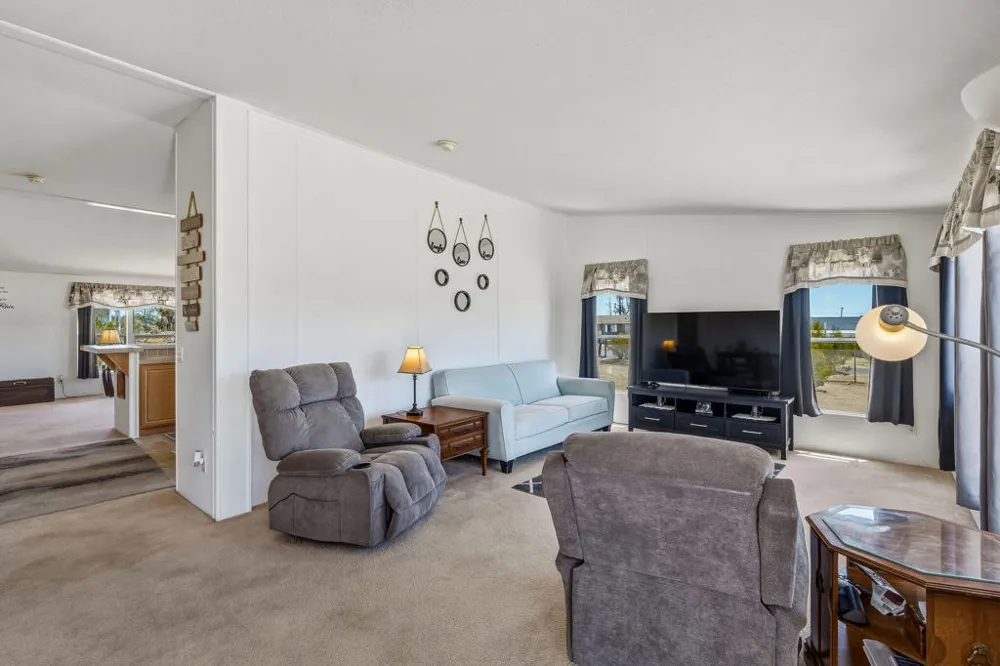 4634 Avenida La Manana Joshua Tree, CA 92252