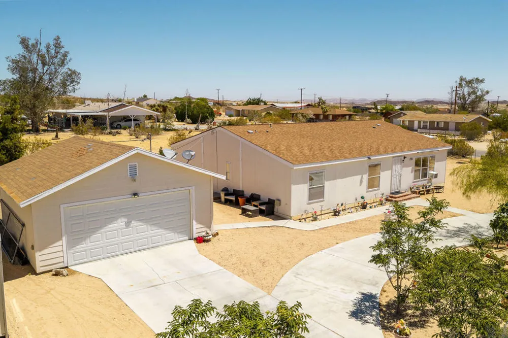4634 Avenida La Manana Joshua Tree, CA 92252