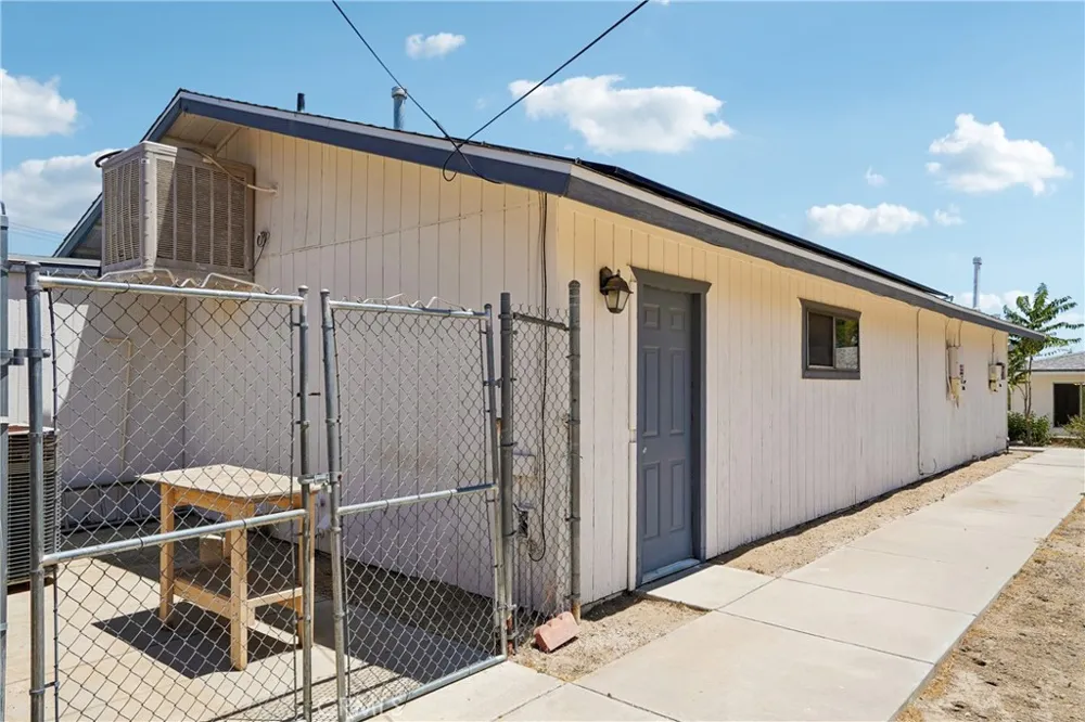 49272 Hibiscus Drive Morongo Valley, CA 92256