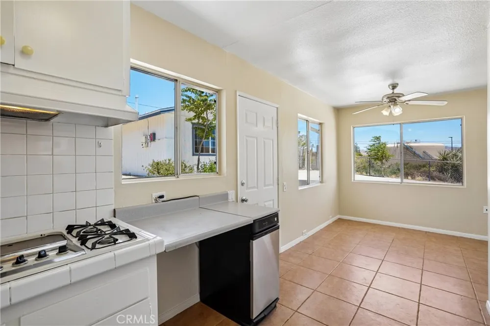 49272 Hibiscus Drive Morongo Valley, CA 92256