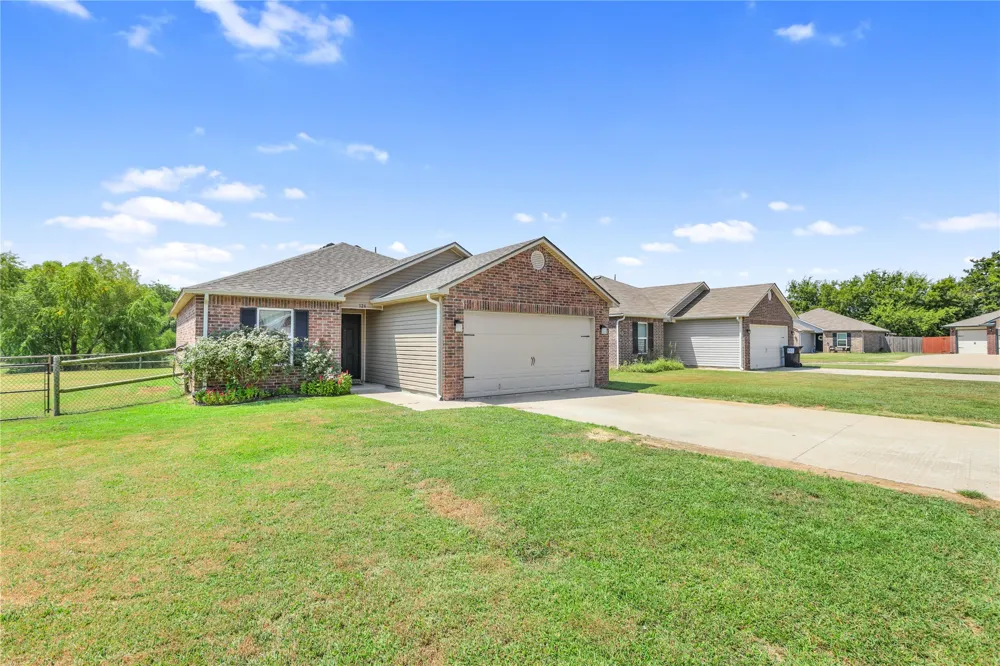 324 Austin Avenue Kiefer, OK 74041