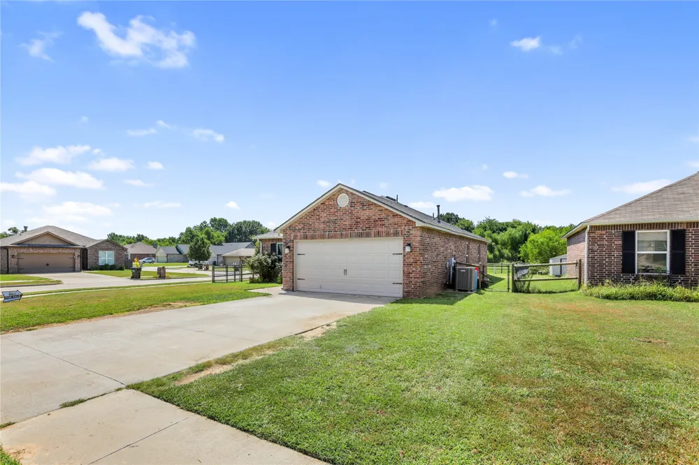 324 Austin Avenue Kiefer, OK 74041
