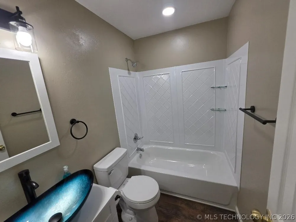 108055 3730 ROAD Okemah, OK 74859