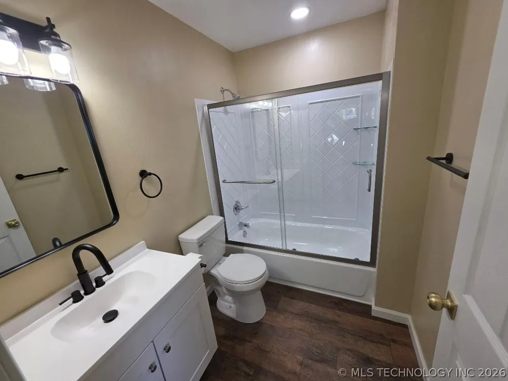 108055 3730 ROAD Okemah, OK 74859