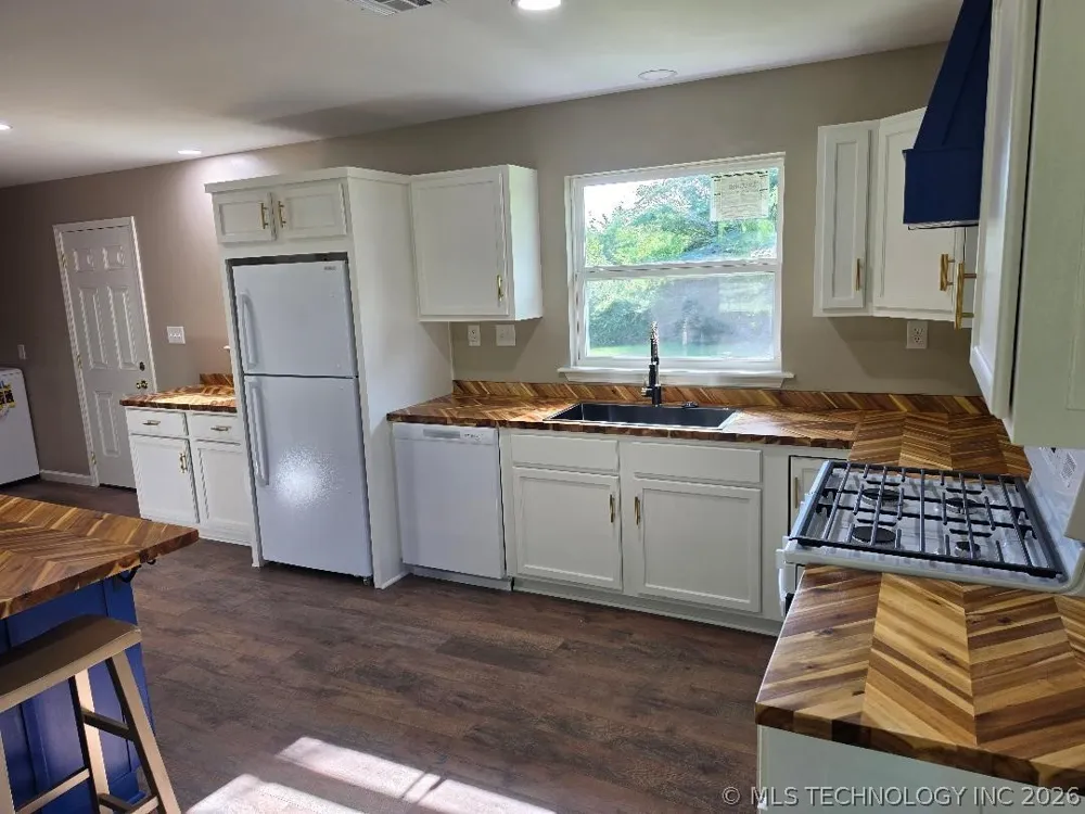 108055 3730 ROAD Okemah, OK 74859