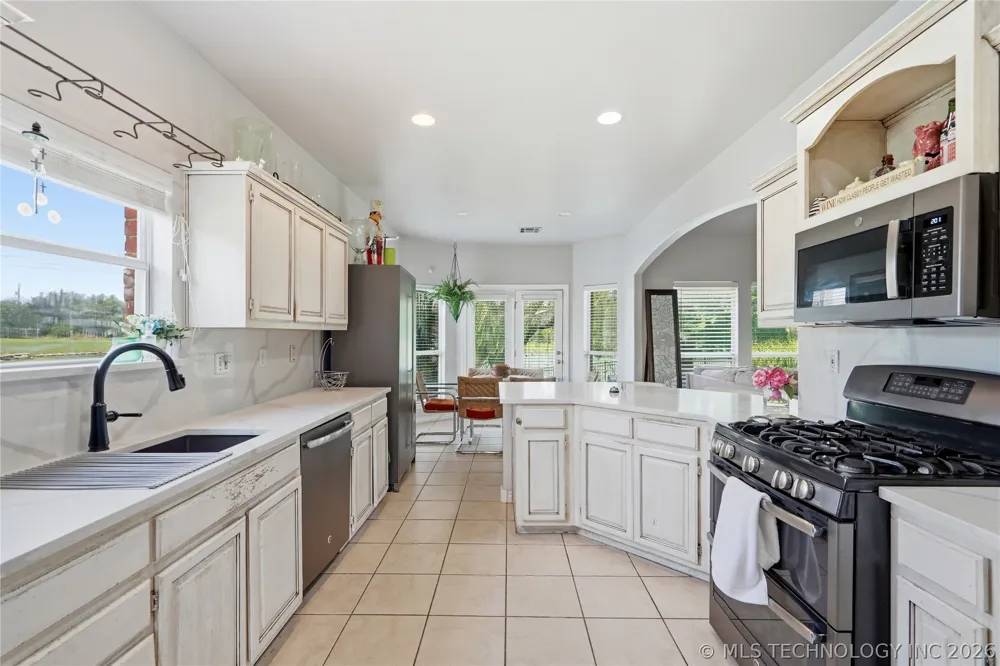 417 W 119th Street Jenks, OK 74037