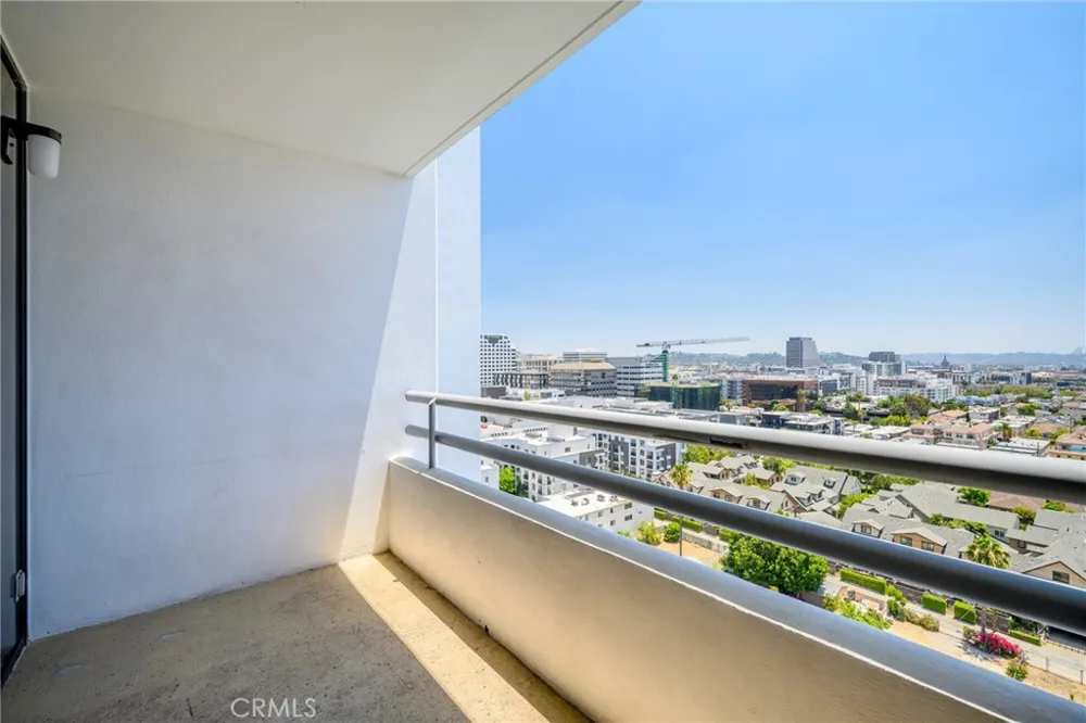 343 Pioneer Drive #1703 Glendale, CA 91203