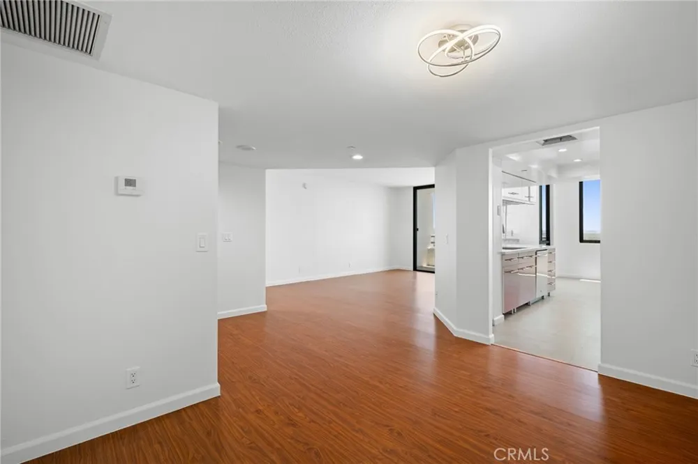 343 Pioneer Drive #1703 Glendale, CA 91203