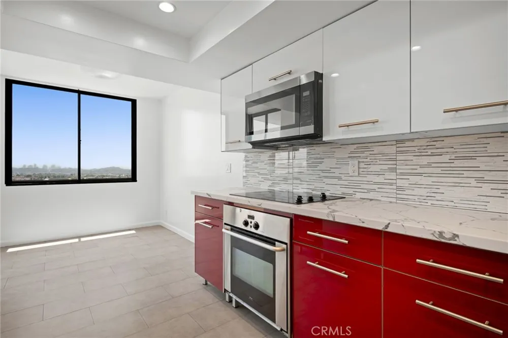 343 Pioneer Drive #1703 Glendale, CA 91203