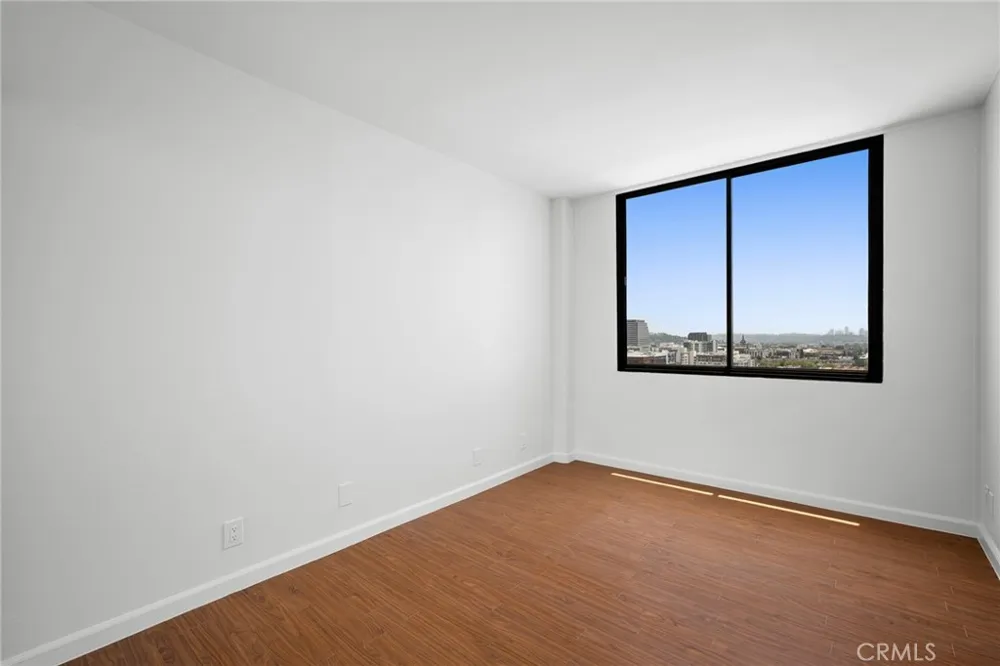 343 Pioneer Drive #1703 Glendale, CA 91203