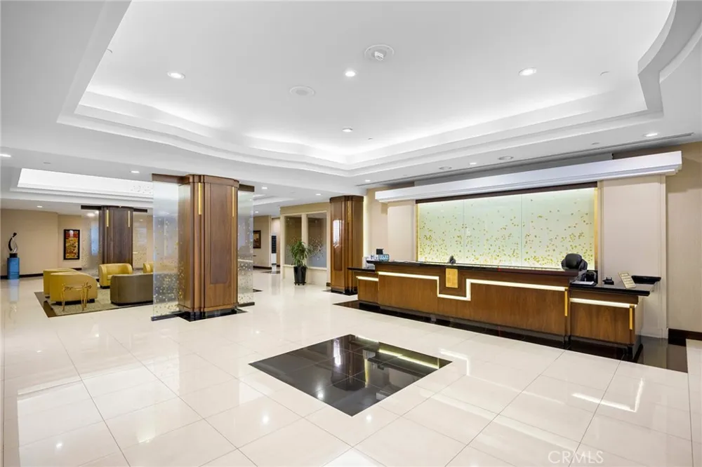 343 Pioneer Drive #1703 Glendale, CA 91203