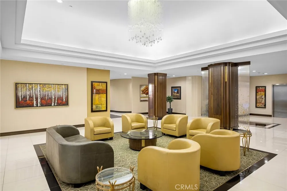 343 Pioneer Drive #1703 Glendale, CA 91203