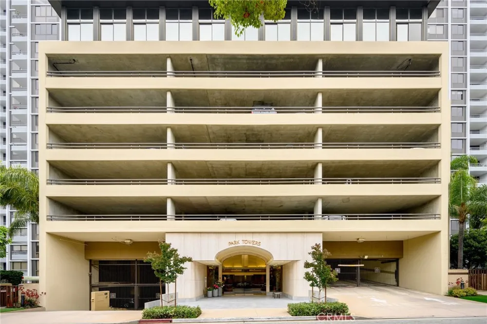 343 Pioneer Drive #1703 Glendale, CA 91203