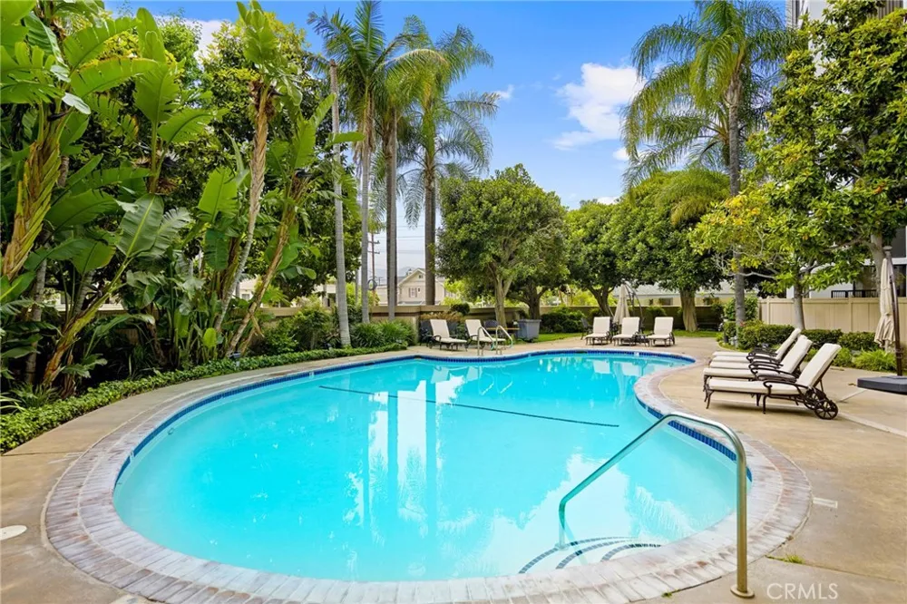 343 Pioneer Drive #1703 Glendale, CA 91203