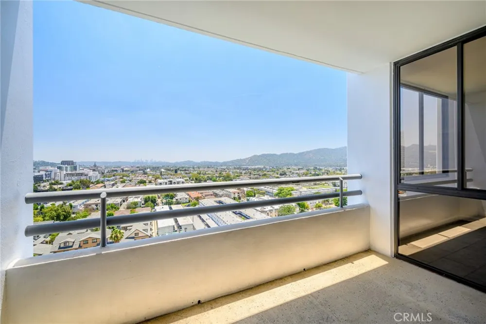 343 Pioneer Drive #1703 Glendale, CA 91203