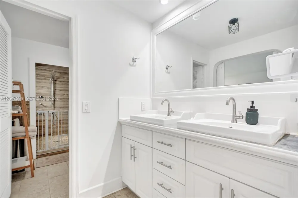 22421 SW 184th Ave Miami, FL 33170