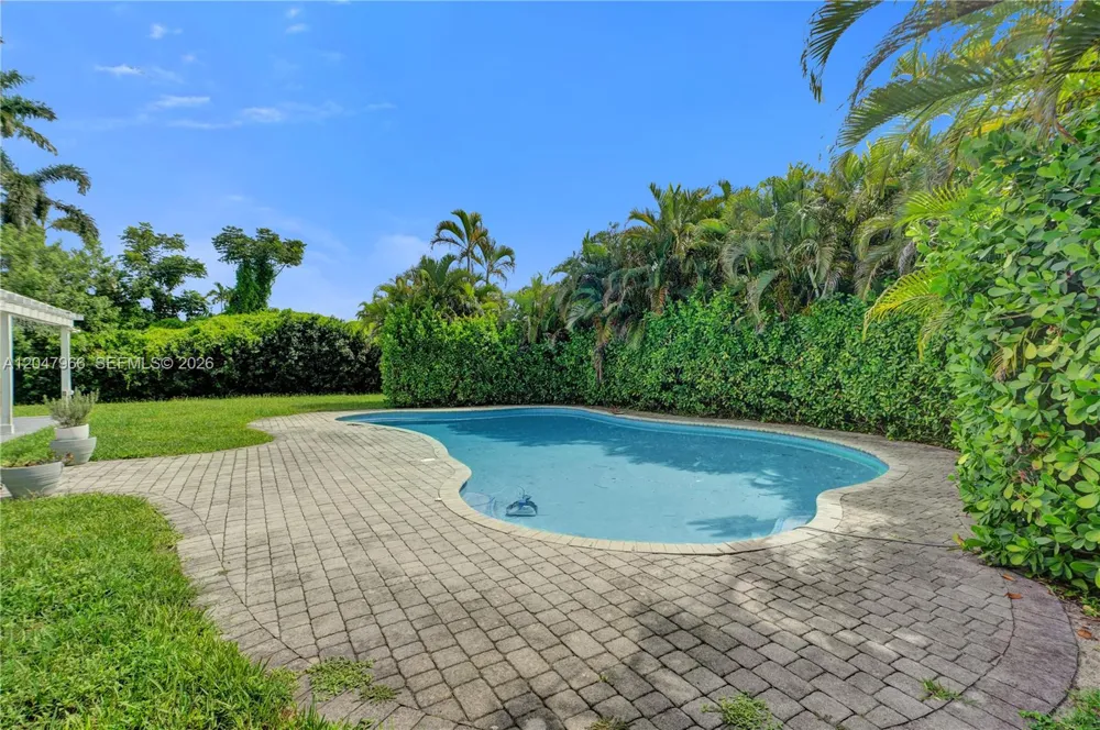22421 SW 184th Ave Miami, FL 33170