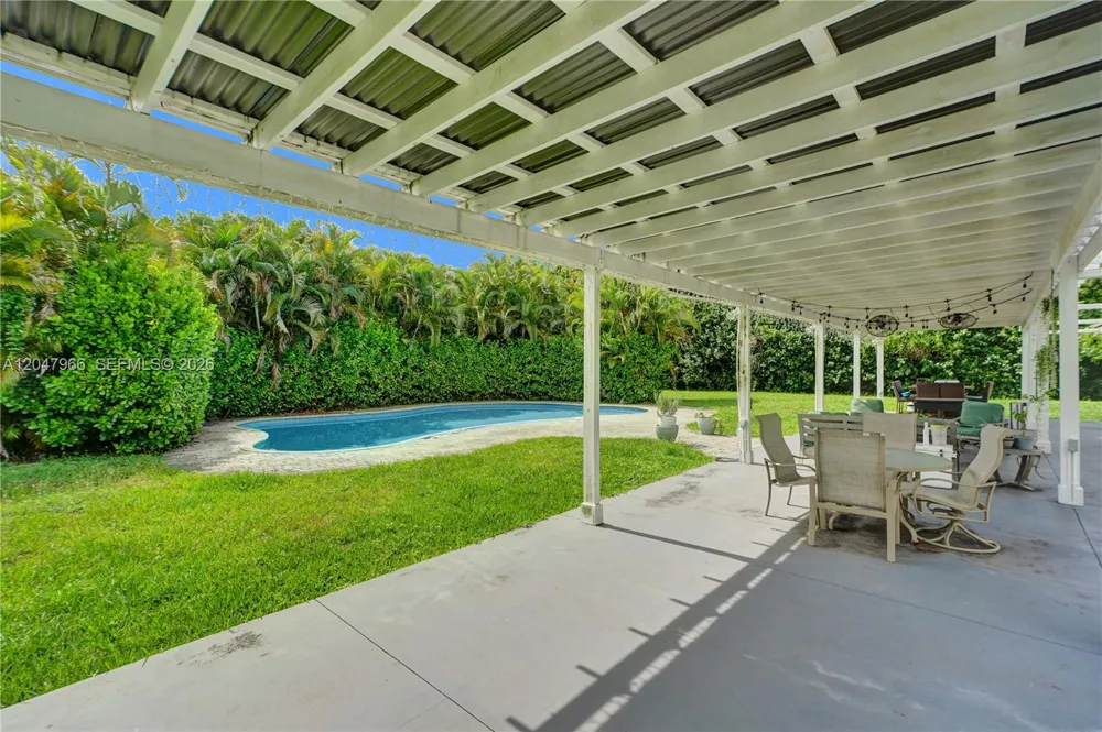 22421 SW 184th Ave Miami, FL 33170