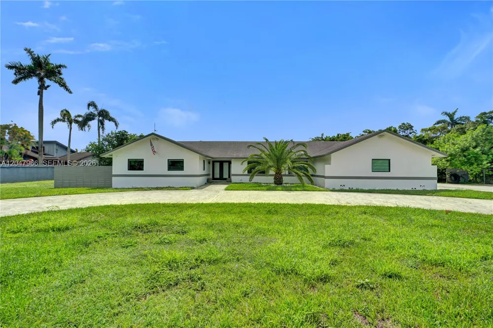 22421 SW 184th Ave Miami, FL 33170
