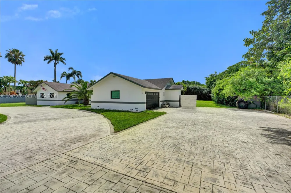22421 SW 184th Ave Miami, FL 33170
