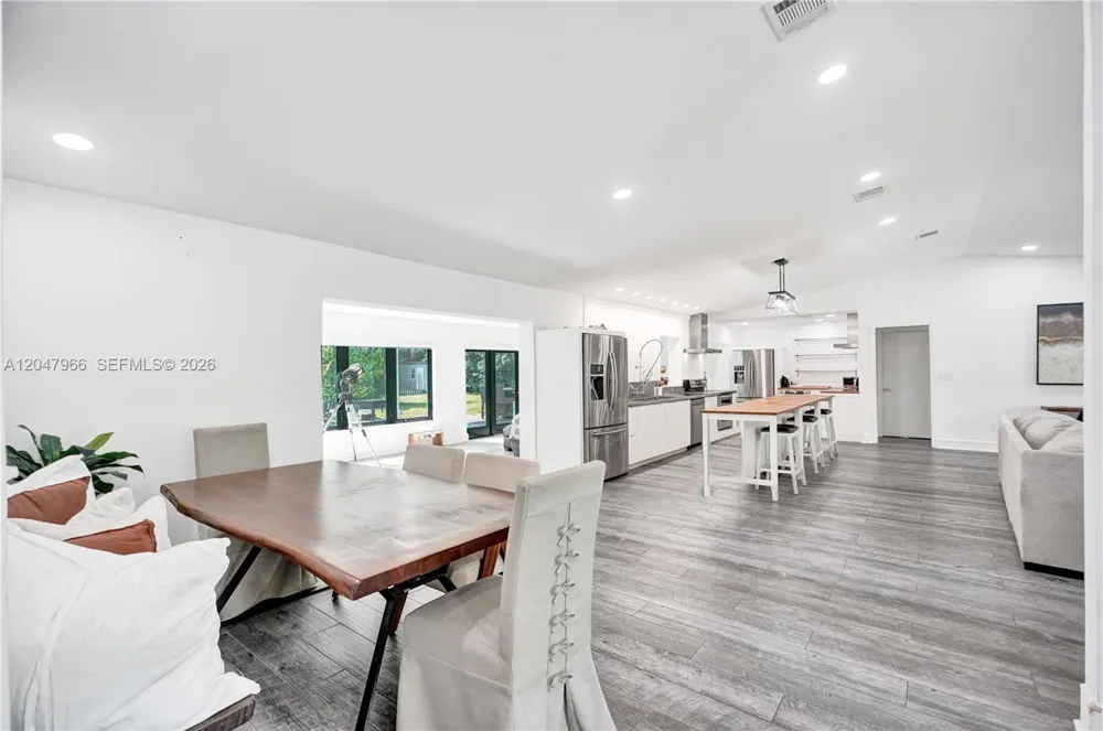 22421 SW 184th Ave Miami, FL 33170
