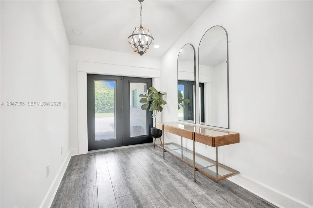 22421 SW 184th Ave Miami, FL 33170