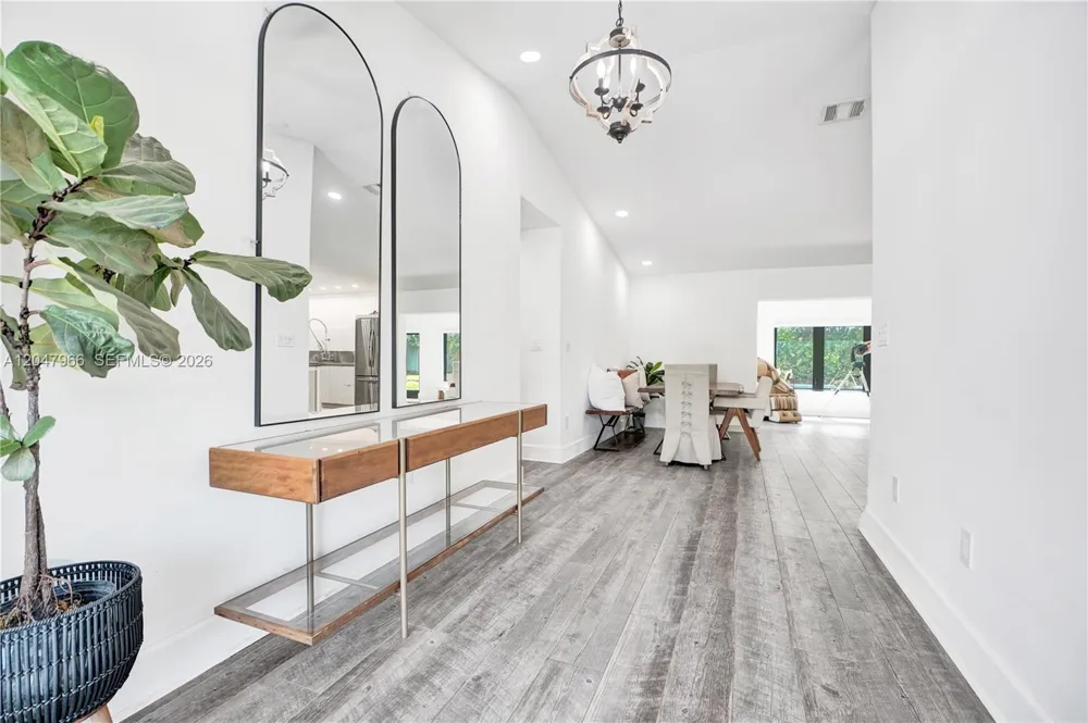 22421 SW 184th Ave Miami, FL 33170