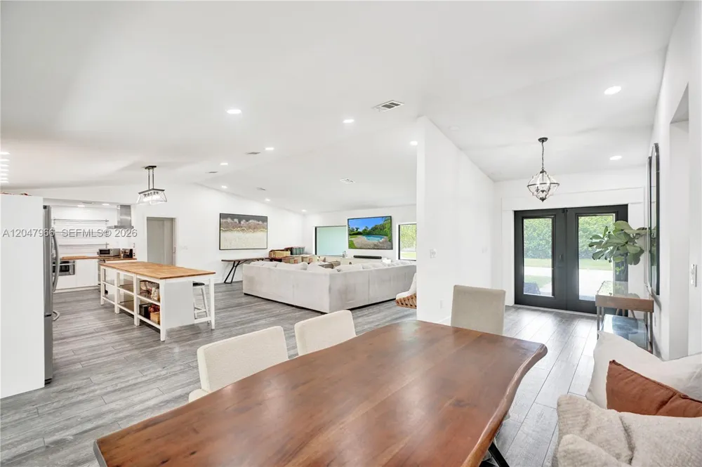 22421 SW 184th Ave Miami, FL 33170