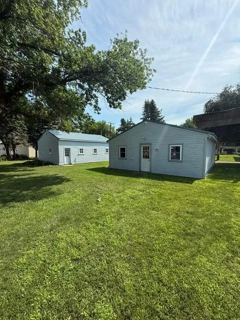 102 Grove Street Okabena, MN 56161