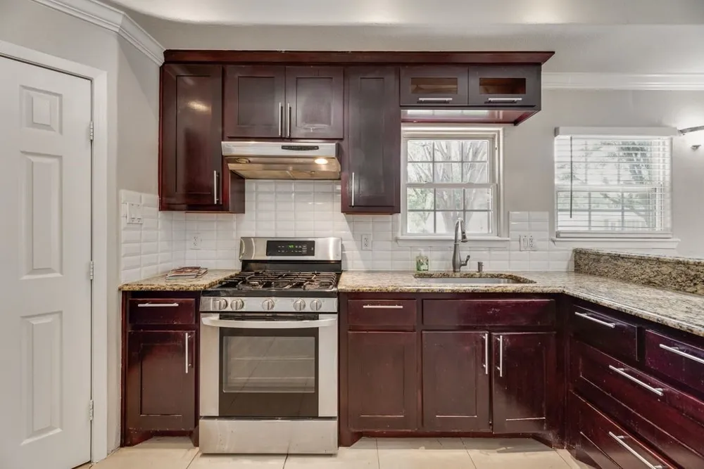 121 Dallas Drive Euless, TX 76039
