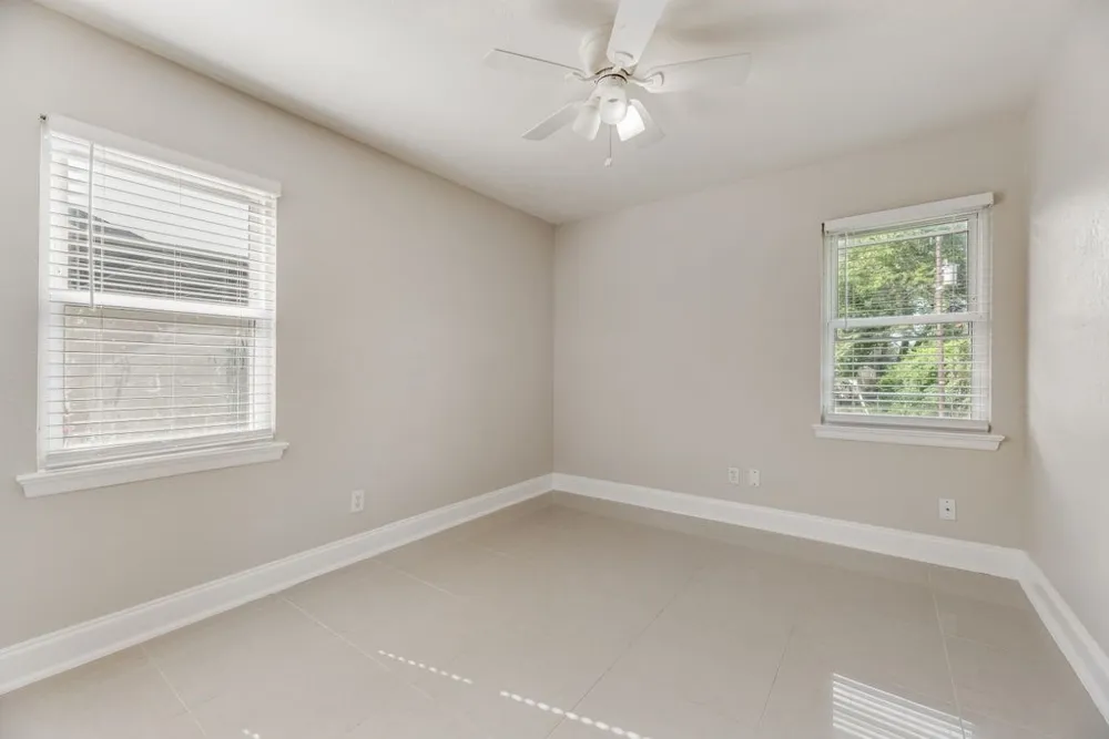 121 Dallas Drive Euless, TX 76039