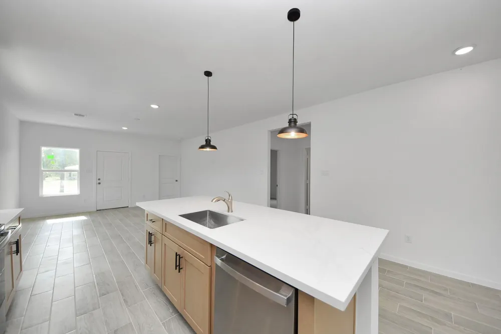 211 19th Street Hempstead, TX 77445