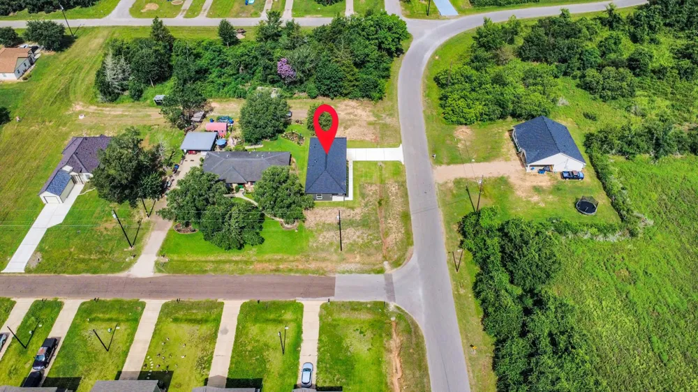 211 19th Street Hempstead, TX 77445