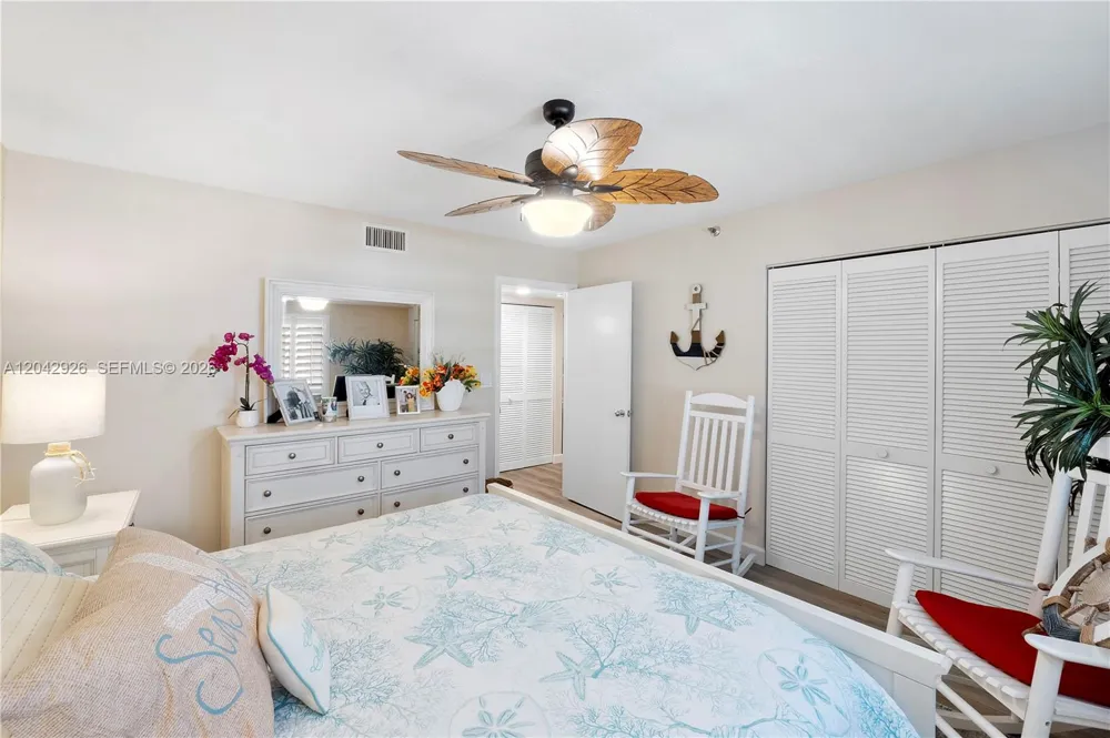 522 Oak Harbour Dr #522 Juno Beach, FL 33408
