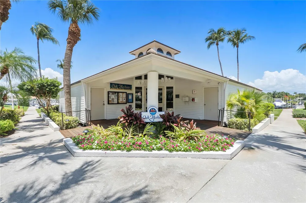 522 Oak Harbour Dr #522 Juno Beach, FL 33408
