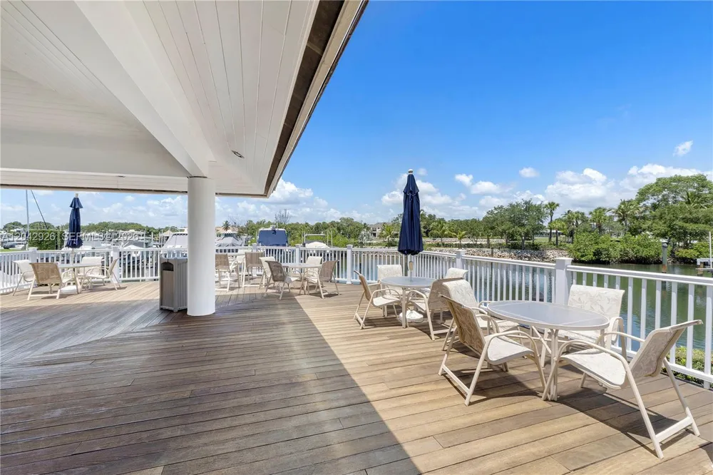 522 Oak Harbour Dr #522 Juno Beach, FL 33408