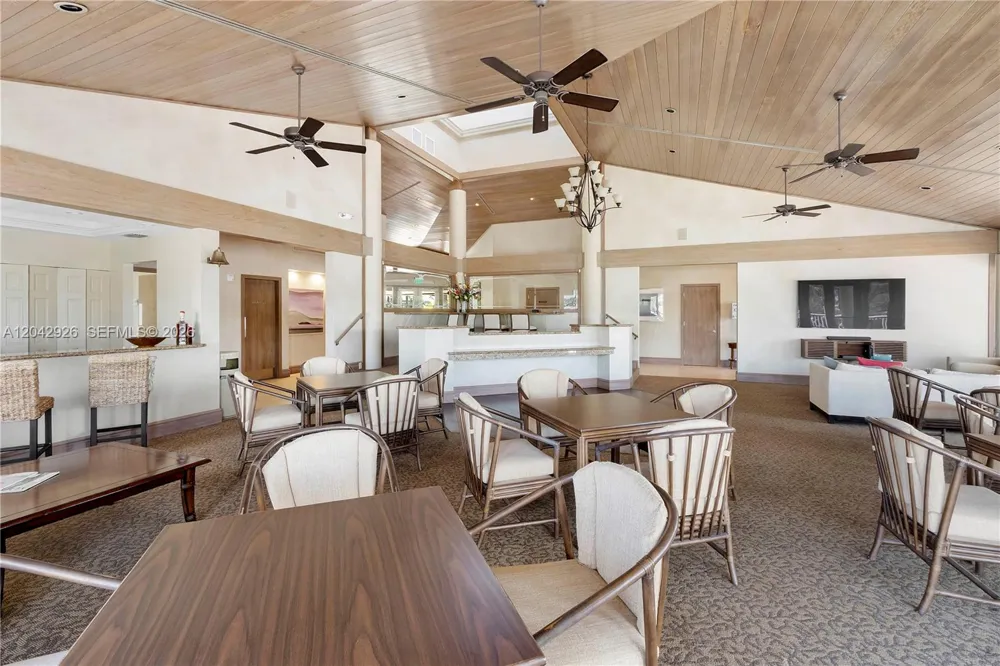 522 Oak Harbour Dr #522 Juno Beach, FL 33408