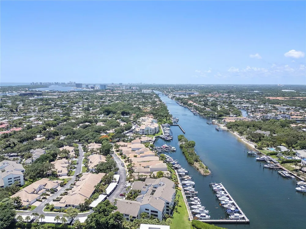 522 Oak Harbour Dr #522 Juno Beach, FL 33408