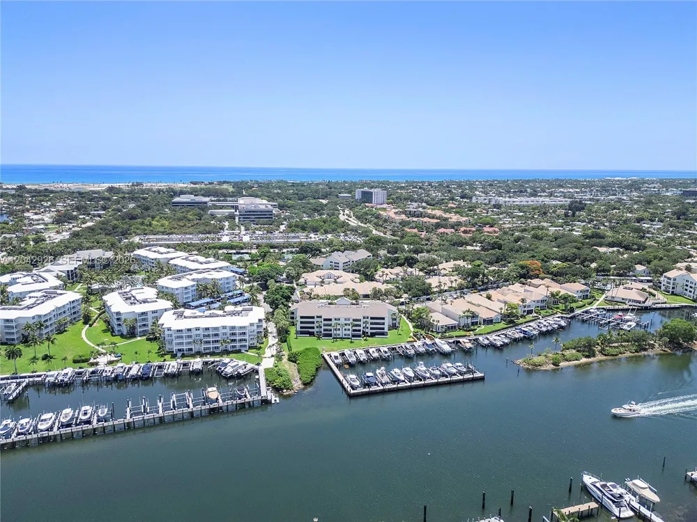 522 Oak Harbour Dr #522 Juno Beach, FL 33408