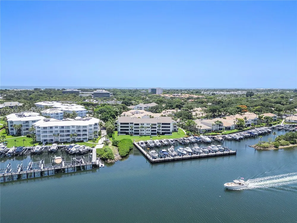 522 Oak Harbour Dr #522 Juno Beach, FL 33408