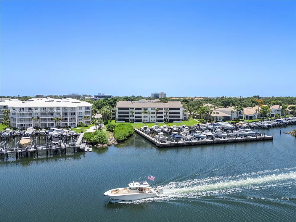 522 Oak Harbour Dr #522 Juno Beach, FL 33408
