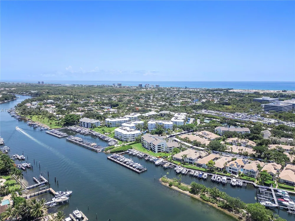 522 Oak Harbour Dr #522 Juno Beach, FL 33408