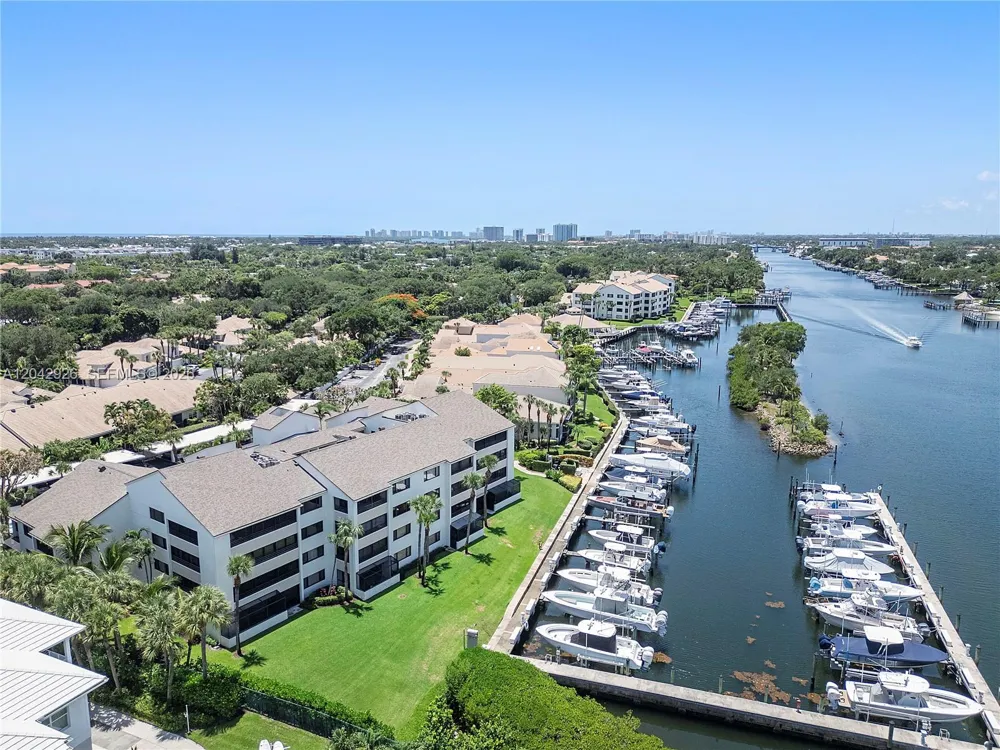 522 Oak Harbour Dr #522 Juno Beach, FL 33408